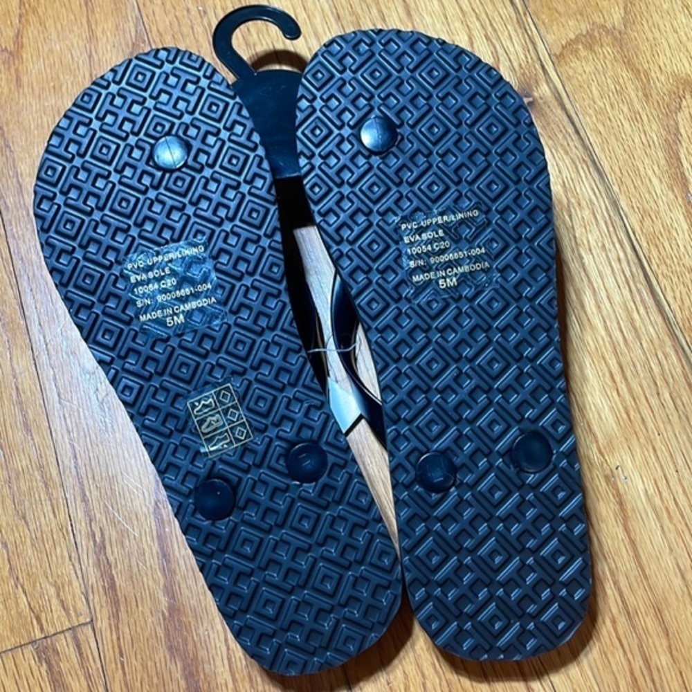 Tory Burch Classic Snake Reptile Preppy Perfect Black Thong Flip Flop Sandals - Picture 13 of 15